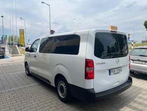 Opel vivaro 9 osób