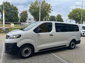 Opel vivaro 9 osób