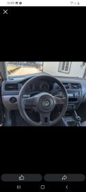 VW Jetta 2011 1.6 tdi 105 KM