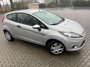 sprzedam ford fiesta mk7 2012r