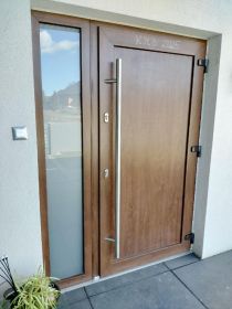 Sprzedam drzwi zewnętrzne 155x210