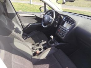 Citroen C4 rok 2016 poj 12 benzyna