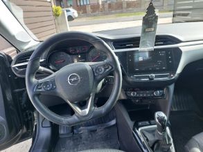Opel corsa f 1,2 benz..2020r..niski przebieg bogata...