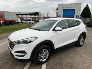 Hyundai Tucson 1.6 BENZYNA Klimatyzacja Ledy Nawigacja...