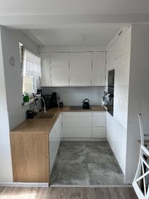 Sprzedam mieszkanie 4 pokojowe 74 mtr