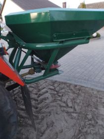 Sprzedam rozsiewacz amazone zaf 803 nowy typ