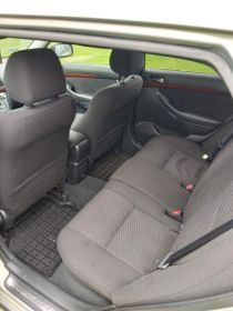 Sprzedam Toyote Avensis