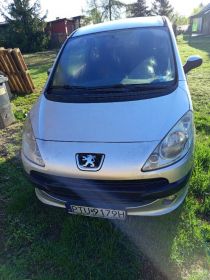 Peugeot 1007, 1.4 benzyna, uszkodzony motor