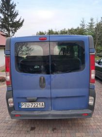 Renault trafik 9 osobowy