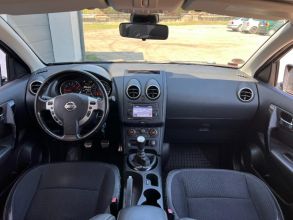 Nissan Qashqai 2.0 BENZYNA Klimatronik Tempomat Navi ZAMIANA