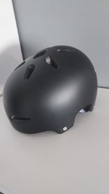 Kask typu orzeszek Rekd Ultimate lightweight In-mold