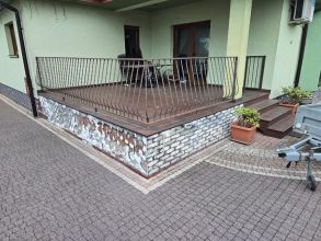 Balustrada balkonowa z furtką