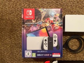 Konsola Nintendo Switch OLED Biała + gry + akcesoria...