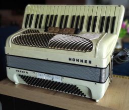 Akordeon hohner verdi lV musette