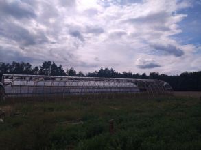 Metalowe konstrukcje folii