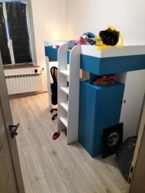 Łóżko piętrowe z biurkiem