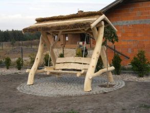 Meble ogrodowe z bali, huśtawki, altany