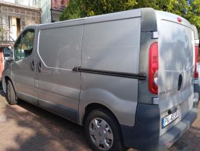 Renault Trafic 2.0 dCi 2013r podwójne drzwi