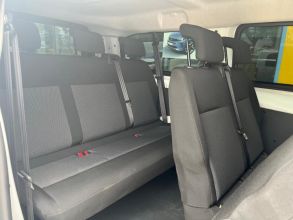 Opel vivaro 9 osób