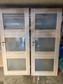 Sprzedam drzwi wewnętrzne 2x70 lewe 2x80 prawe