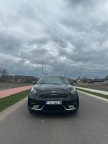 Sprzedam Kia Niro hybryda 2017r