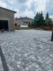 Układanie Kostki Brukowej