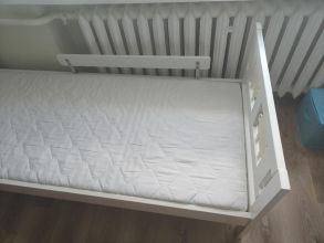 Sprzedam łóżeczko dziecięce 70x160 Ikea