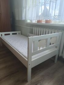Sprzedam łóżeczko dziecięce 70x160 Ikea