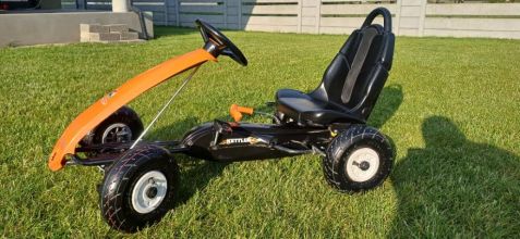 Jeździk gokart Kettler na pedała