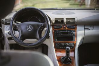 sprzedam mercedesa c220 cdi 2004