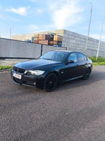 BMW e90 320i