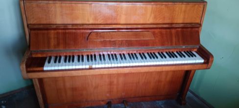 Sprzedam pianino Calisia