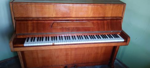Sprzedam pianino Calisia