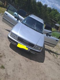 Audi 80 b4 sprzedaje jako uszkodzone