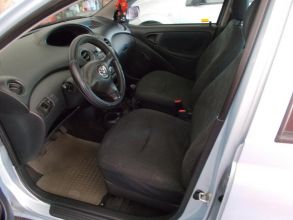 TOYOTA YARIS 1,0 benz. 2004 r./I rej. 2005 r. 5 drzwi...