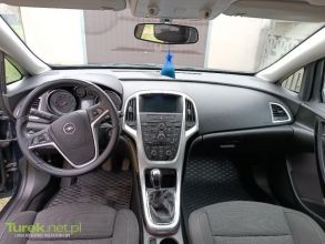 Opel Astra J