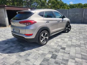 Hundai Tuscon