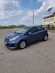 Sprzedam Kia Rio 1.2 b+g uszkodzony silnik!