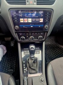 Skoda Octavia 1,6 TDI 115 KM klima Navi Alu 18cali