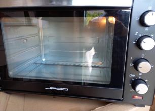 Nowy piekarnik z termoobiegiem 60L