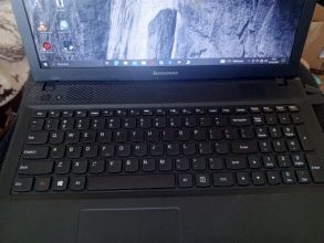 Laptop Lenovo ,kierownica PlayStation,kask motocyklowy
