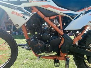 Sprzedam Cross Defender Mikilion 250