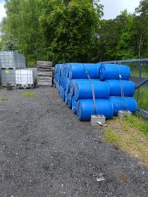 Beczki plastikowe 220l.