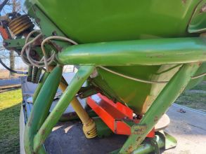Rozsiewacz do nawozu Amazone zaf 804R hydrauliczny
