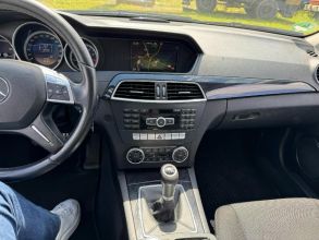Mercedes C 1.8 BENZYNA Serwisowany w ASO Klimatronik...