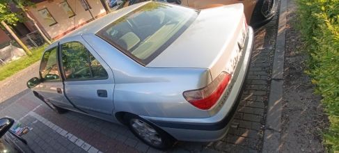 Peugeot 406