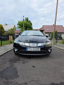 Honda Civic 1.8, benzyna (Hatchback)