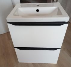 Nowa szafka z umywalką wąska