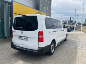 Opel vivaro 9 osób