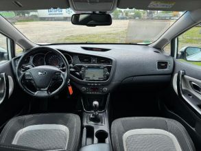 Kia Ceed 1.4 BENZYNA Klimatronik Nawigacja Ledy Kamera...